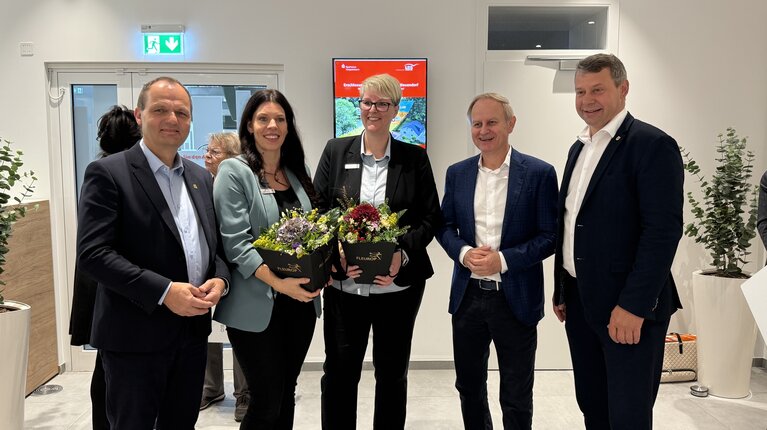 Sparkasse Vorpommern eröffnet Filiale in Wolgast nach Umbau neu