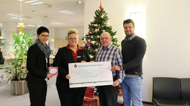 OZ-Weihnachtsaktion 2017 - unterstützt durch die Sparkasse Vorpommern