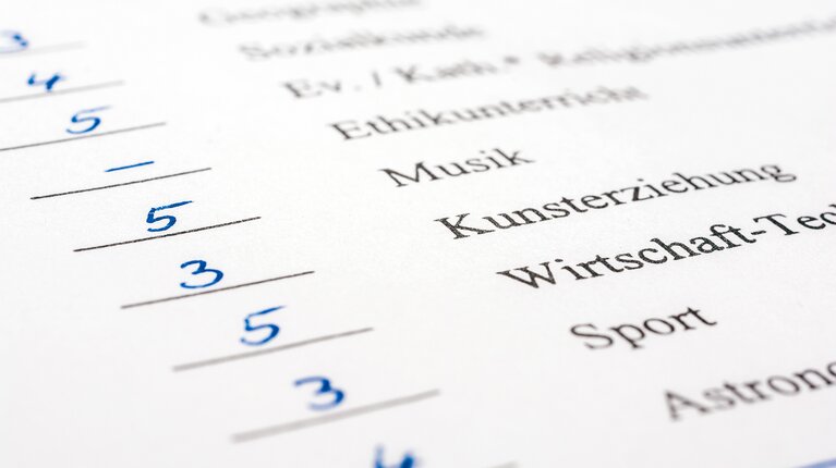 Winterferien: Zeugnissorgentelefon in MV