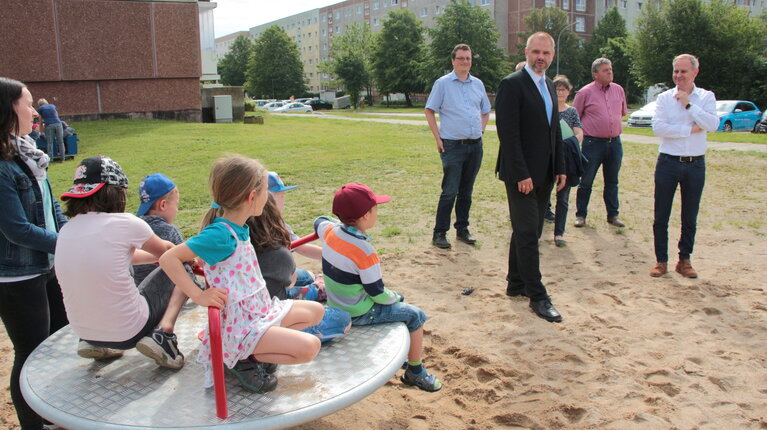 Neuer Spielplatz im Stralsunder Stadtteil Grünhufe begeistert Kinder