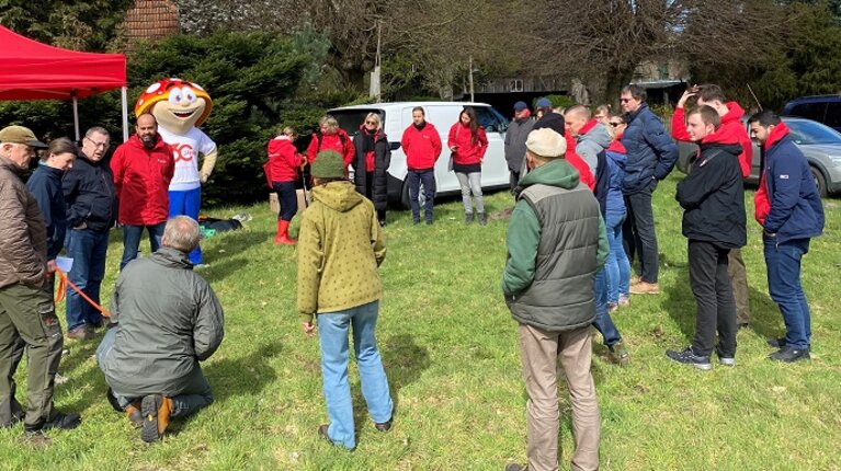 Sparkasse Vorpommern pflanzt einen Wald