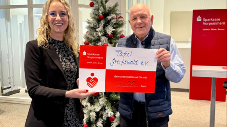 Sparkasse Vorpommern spendet 49.000 Euro an die Tafeln