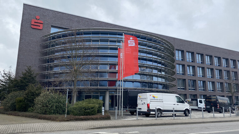 Sparkasse verstärkt Schutzmaßnahmen gegen Automatensprengungen