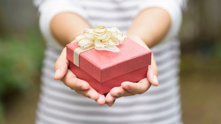 Günstige Valentinstags-Ideen: Spartipps und Last-Minute Geschenke
