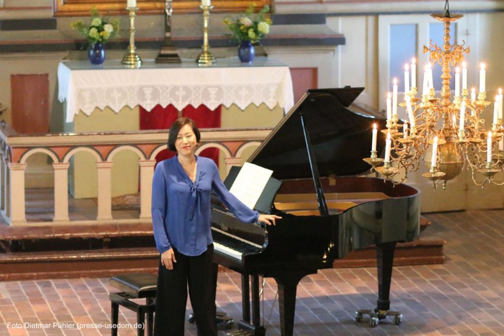17-07-06_5240_Benz_Musik-unterm-Sternenhimmel_SooJin-Anjou-1024x683.jpg